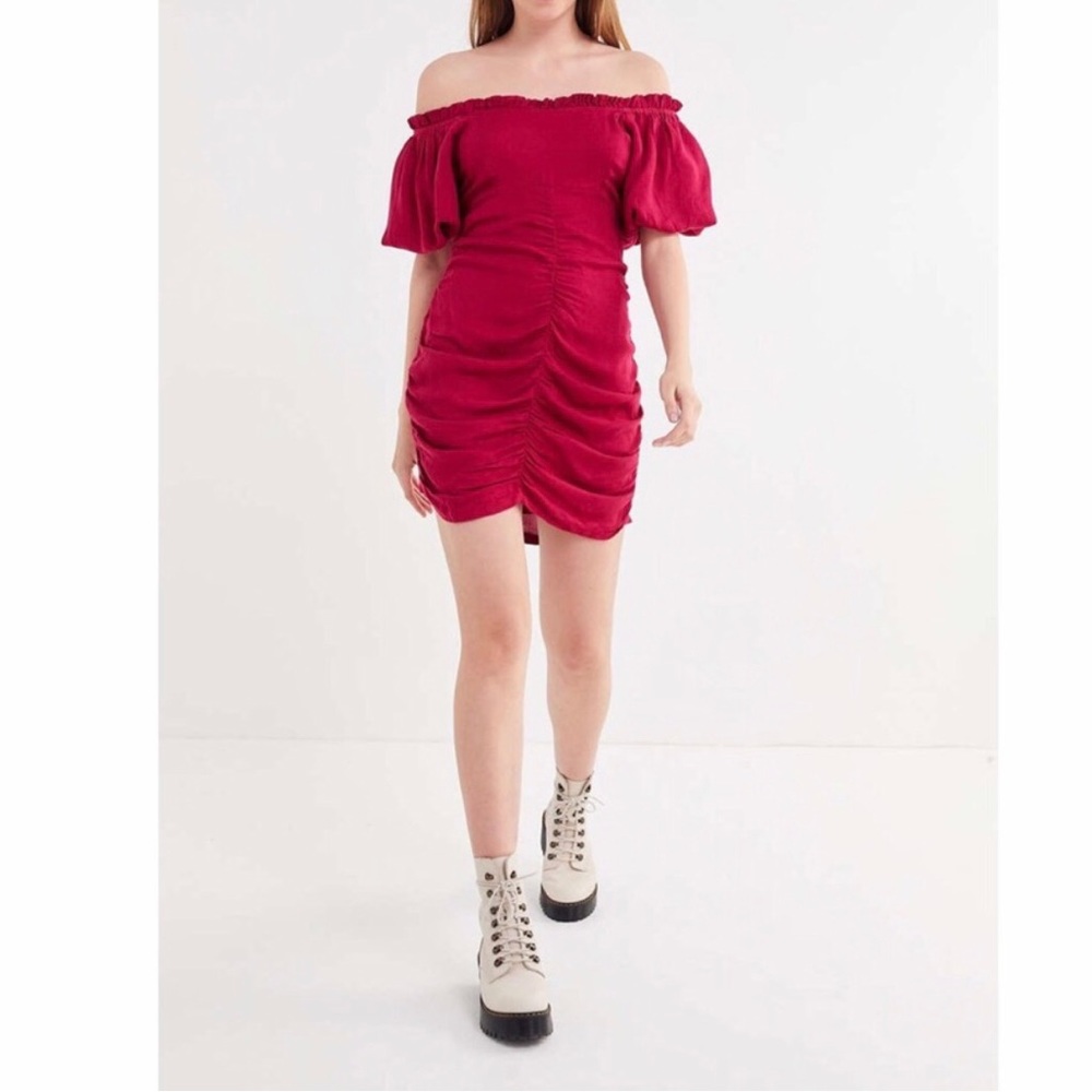 Urban Outfitters Pink Ruched Off The Shoulder Bodycon Mini Dress